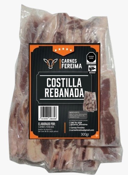 Costilla rebanada con etiqueta
